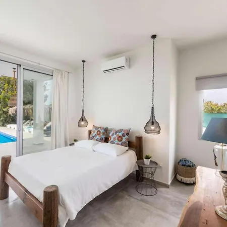 Villa Infinity Blue Lachi