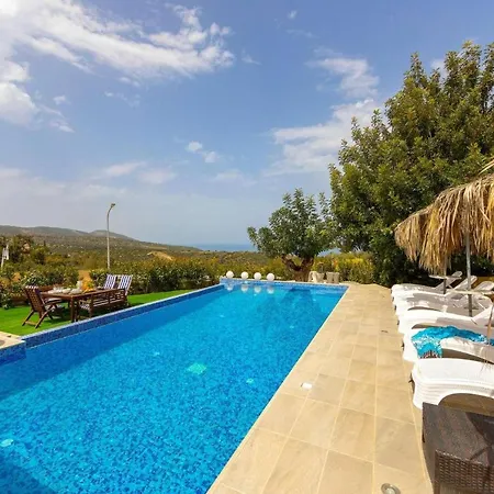 Villa Infinity Blue Lachi